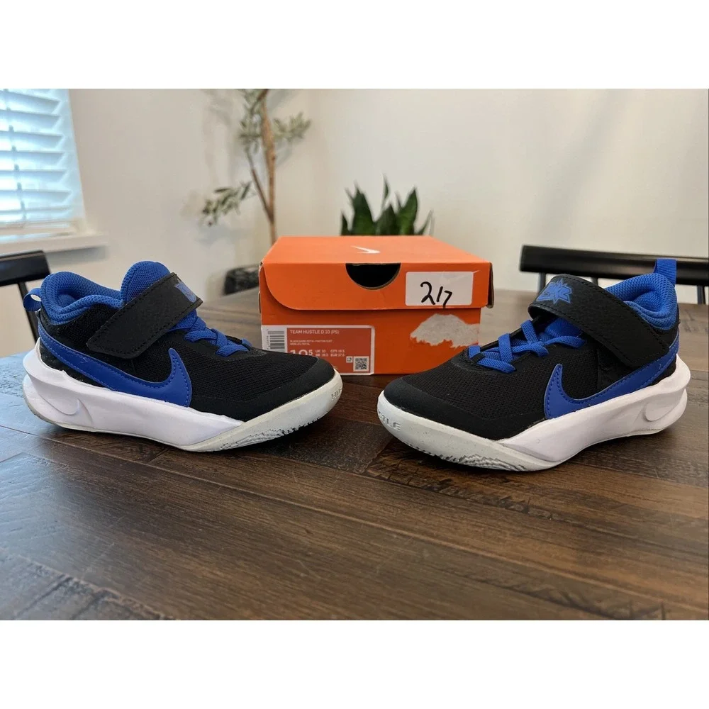 New Little Kid's Nike Team Hustle D 10 Black Royal Blue Sz 10.5C 10.5 C NIB